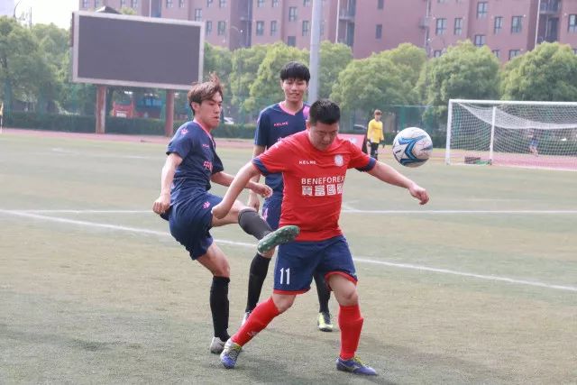 中国U17男足3:2绝杀阿森纳U17，年轻球员展现无限潜力
