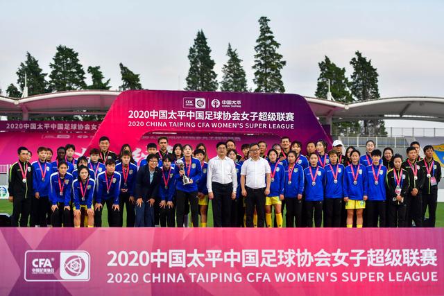 羽毛球世锦赛：国羽女单全员晋级，石宇奇爆冷“一轮游”