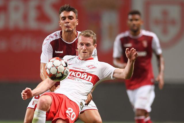 胖东来新招聘政策引发争议，四年合同成“学员制”模式
